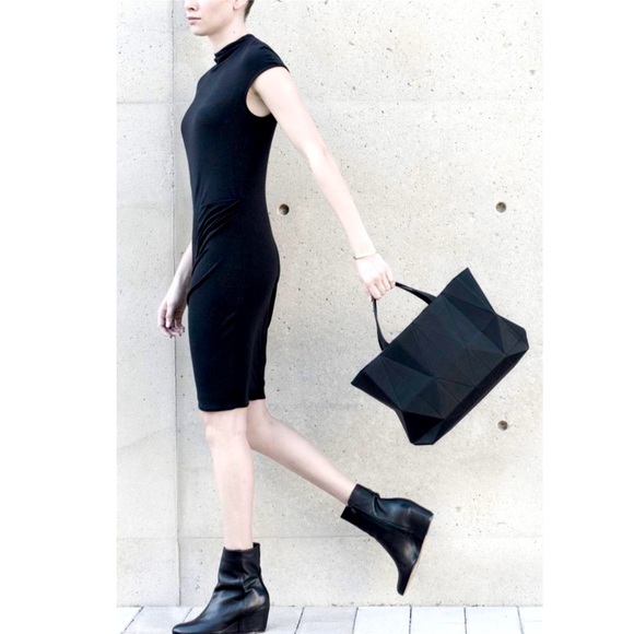 1 LEFT White Finell Axis Bag - Picture 9 of 11